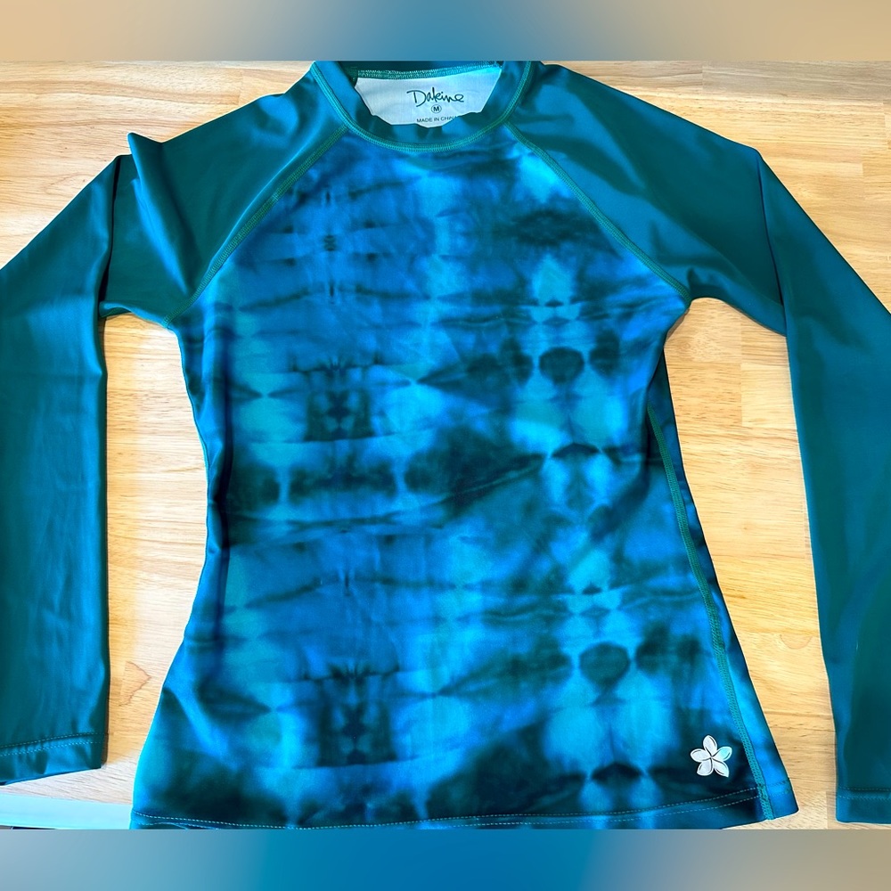 Dakine Women’s L/S Rash-guard Emerald Tie-Dye